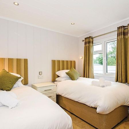 Thanet Well Lodges Ivegill Bagian luar foto