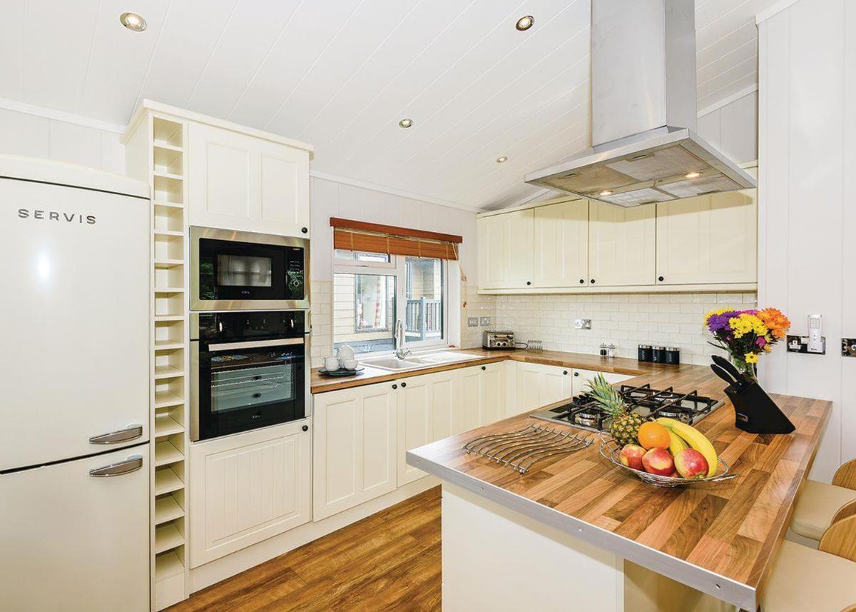 Thanet Well Lodges Ivegill Bagian luar foto