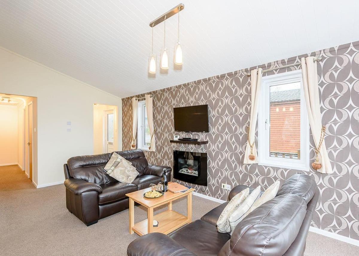 Thanet Well Lodges Ivegill Bagian luar foto