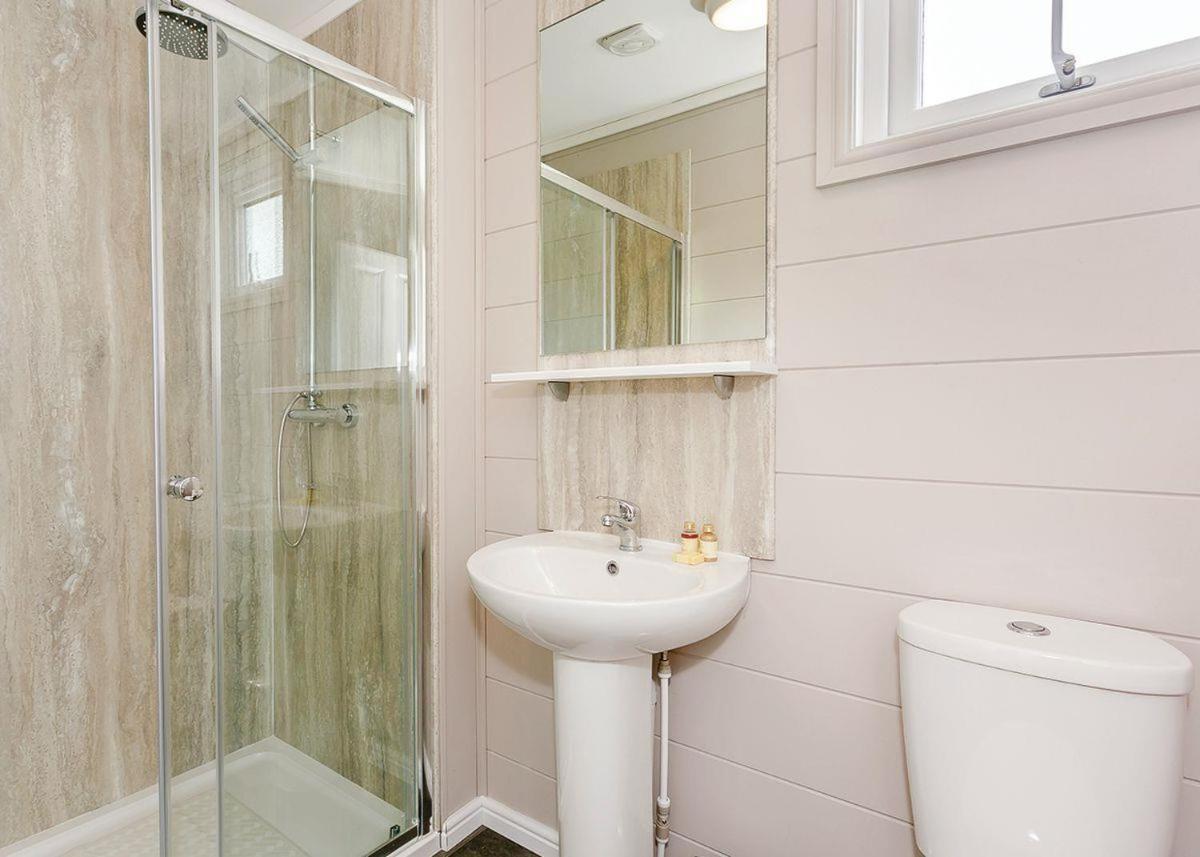 Thanet Well Lodges Ivegill Bagian luar foto