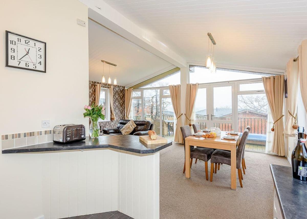 Thanet Well Lodges Ivegill Bagian luar foto