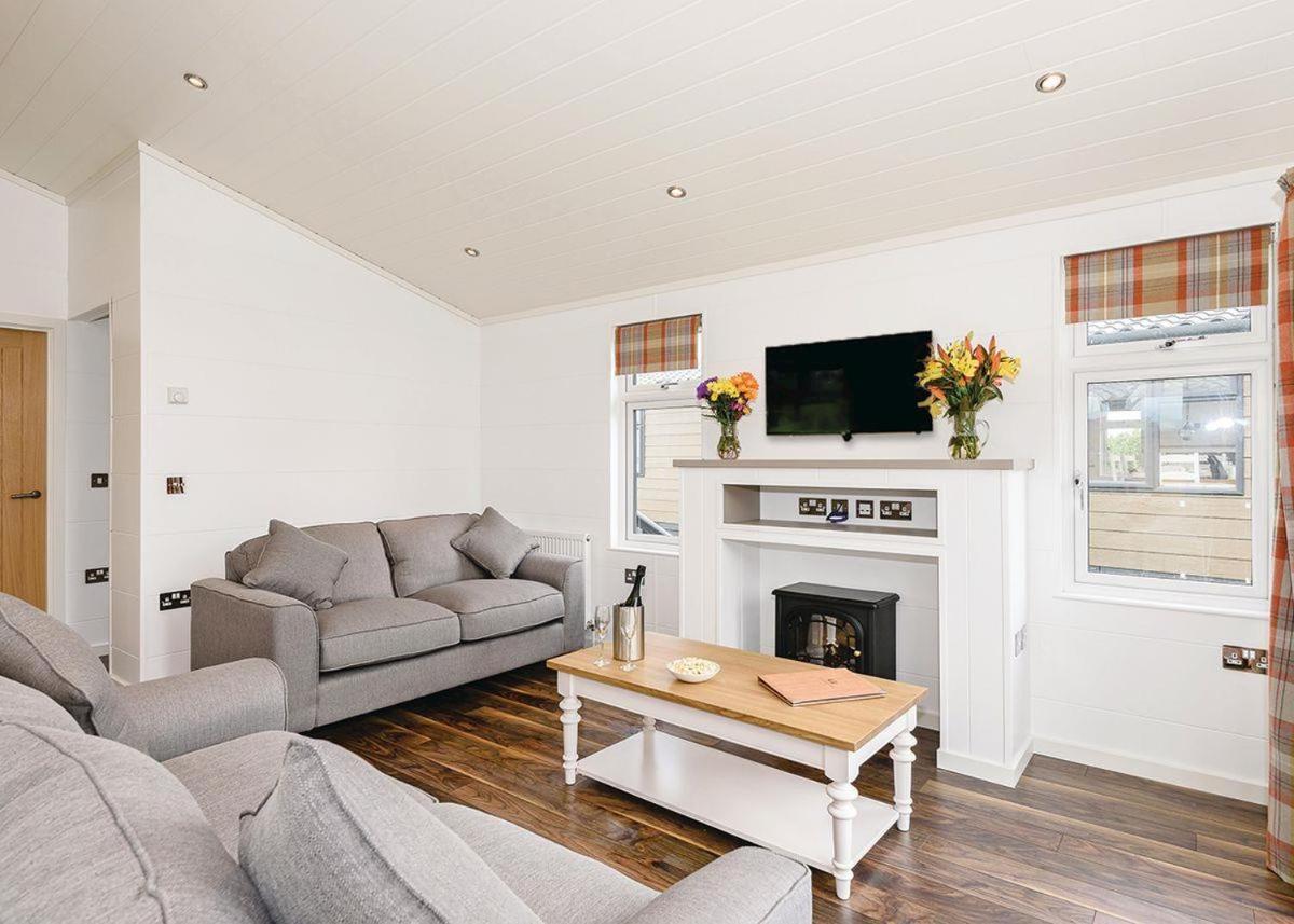 Thanet Well Lodges Ivegill Bagian luar foto